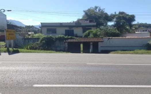 Casa na Entrada de Guapimirim