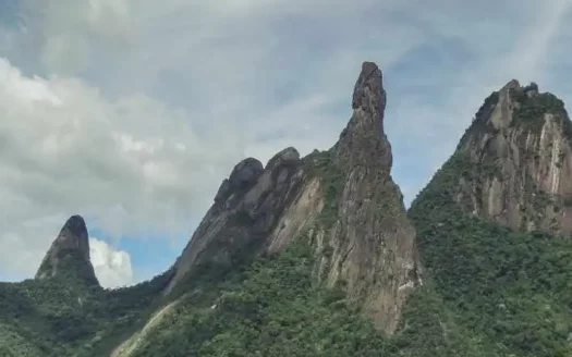 Imóveis em Guapimirim RJ