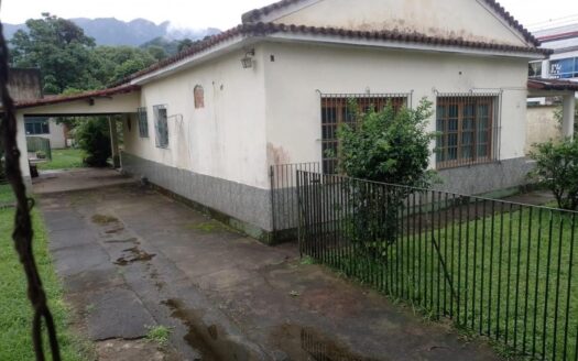 Casa com Suíte à Venda em Quinta Mariana