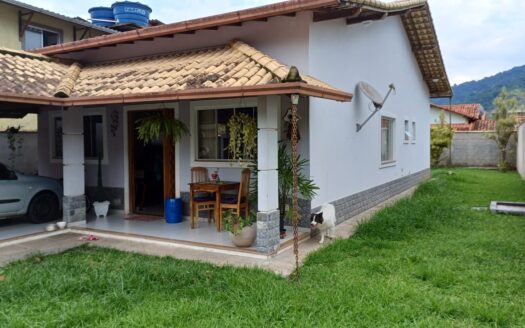 Casa à Venda em Quinta-Mariana à Venda