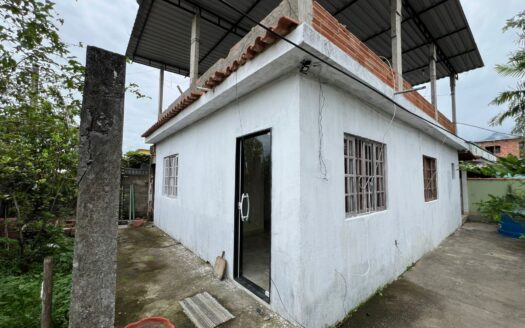 Casa à Venda em Quinta-Mariana