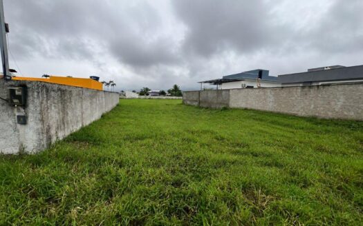 TERRENO À VENDA PRÓXIMO A PRAÇA DA COTIA TERRENO À VENDA PRÓXIMO A PRAÇA DA COTIA