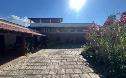 Casa com 7 Quartos à Venda em Quinta-Mariana